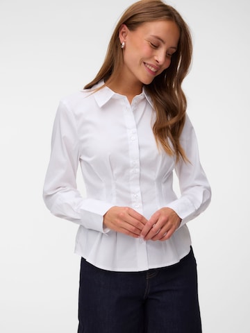 VERO MODA Blouse 'VWCelia' in White: front