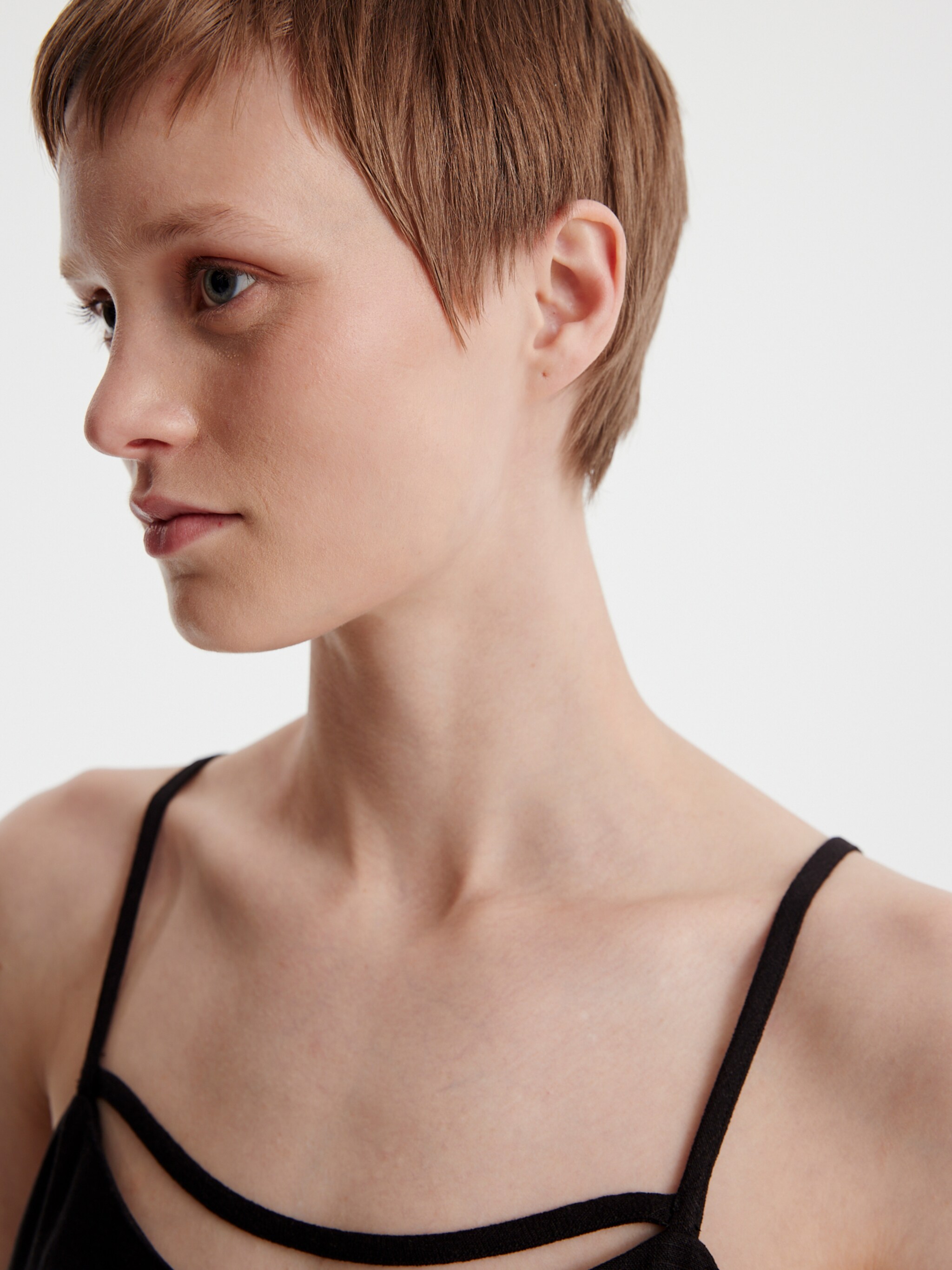 EDITED Produits Haut 'NIKKI' noir