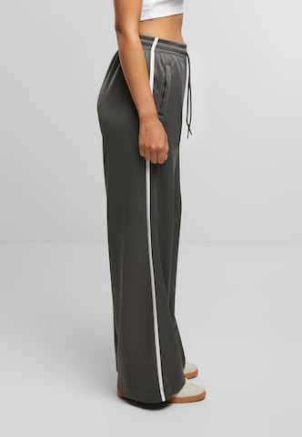 Urban Classics Wide leg Trousers in Grey