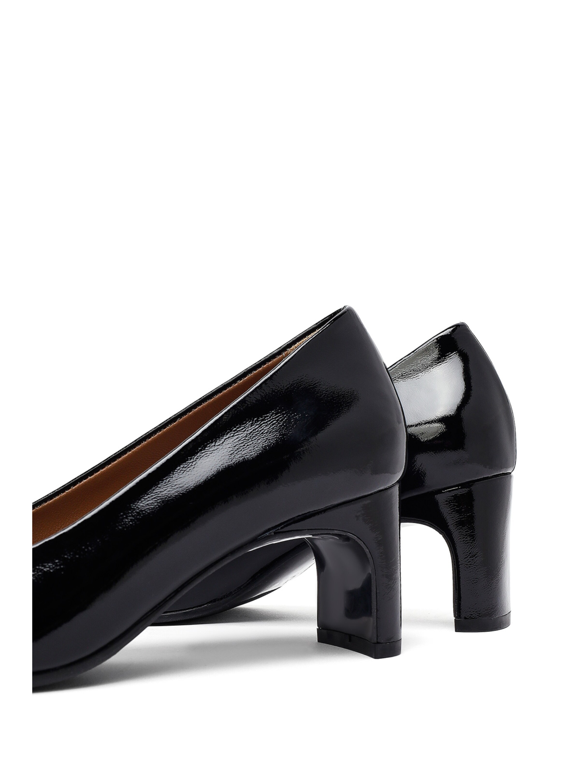 Derimod Pumps in Schwarz