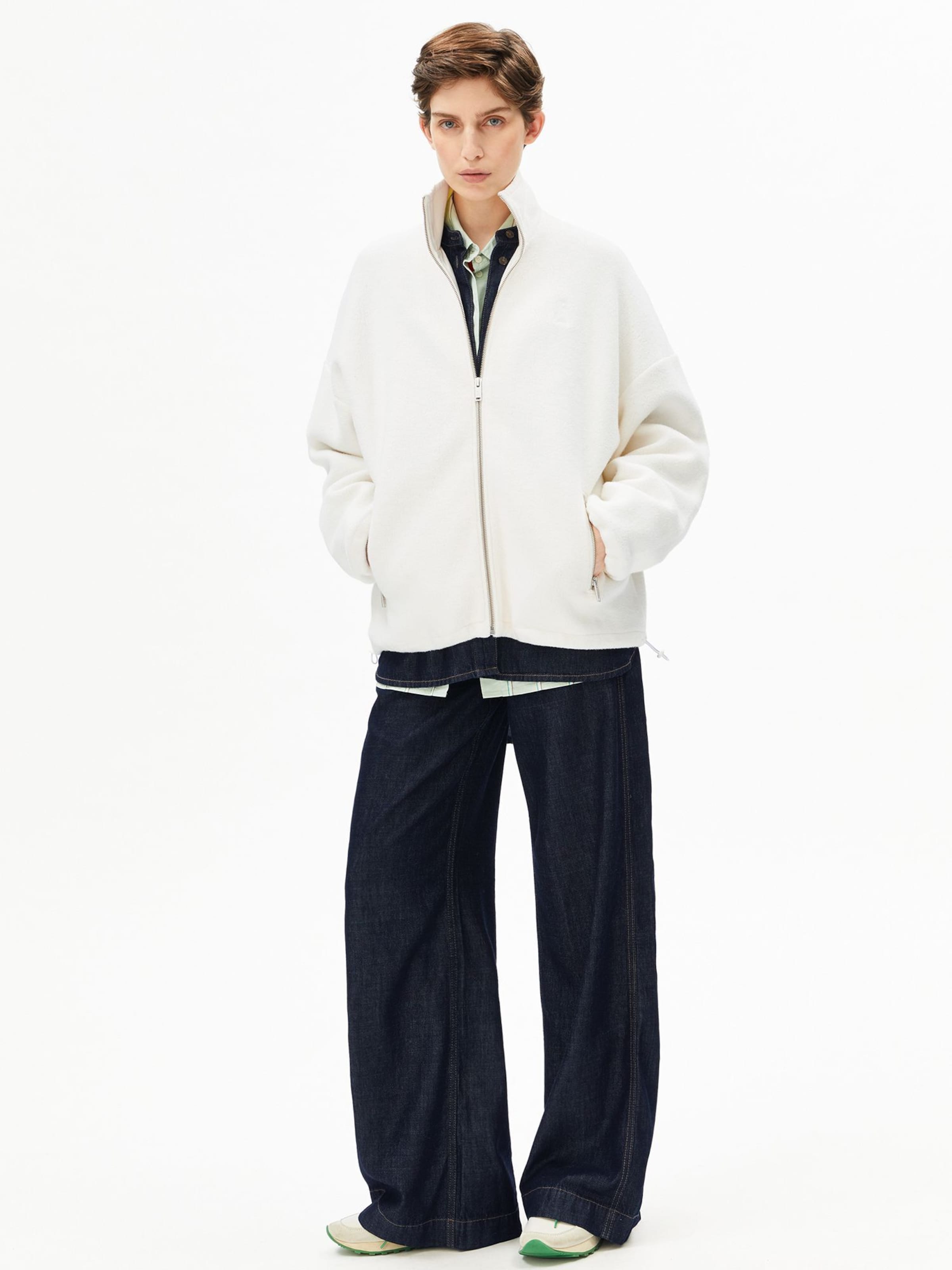 ARMEDANGELS Tussenjas in Beige: voorkant