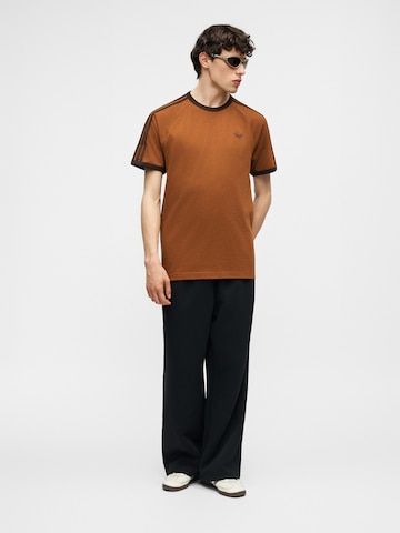 ADIDAS ORIGINALS Koszulka '3-STRIPES' w kolorze brązowy
