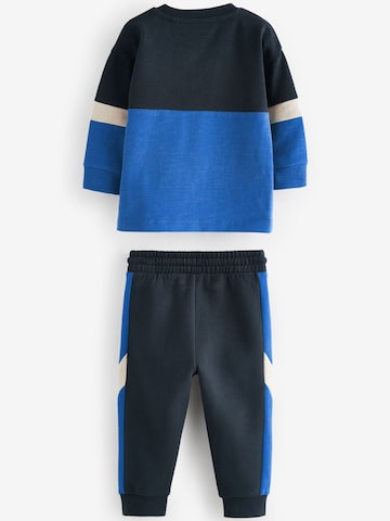 Set Next en bleu