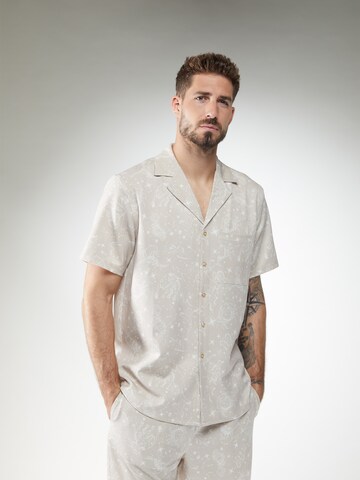 ABOUT YOU x Kevin Trapp Regular fit Button Up Shirt 'Tobias' in Beige: front