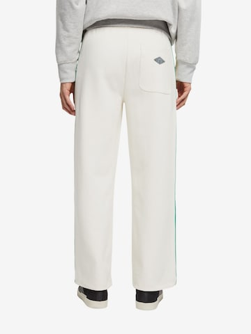 Loosefit Pantalon à plis ESPRIT en blanc