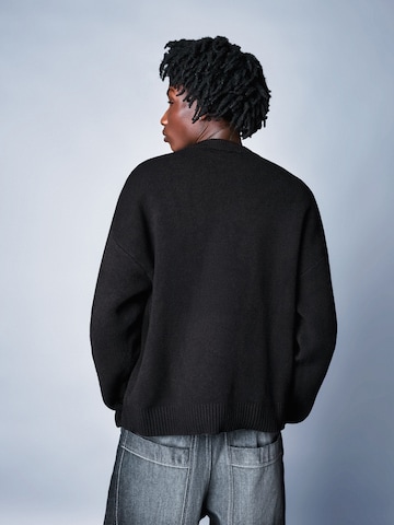 Bershka Sweter w kolorze czarny