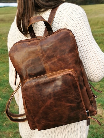 Ella Eisvogel Backpack in Brown