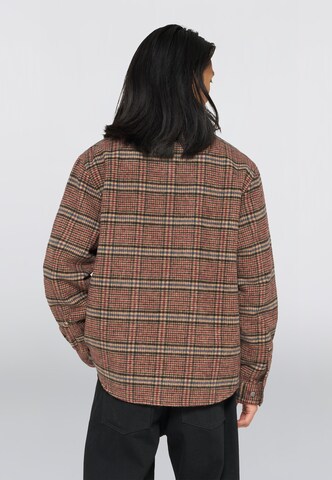 EDWIN - Comfort Fit Camisa 'Julius' em vermelho