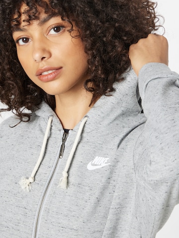 Nike Sportswear Sweatjacka i grå