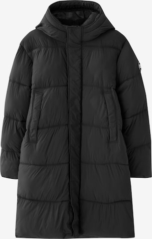 Pull&Bear Winter coat in Black: front