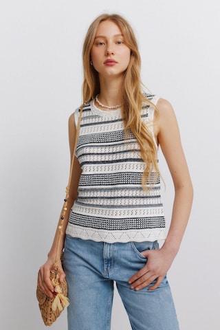 Tops en tricot Springfield en blanc : devant