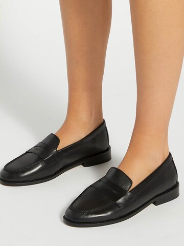 Chaussure basse 'Ginelli' Dune LONDON en noir