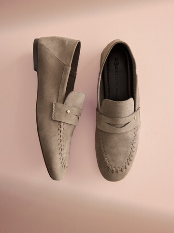 B by Ted Baker Slipper i grå