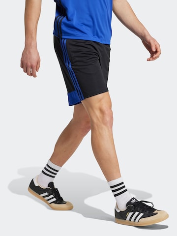 melns ADIDAS PERFORMANCE Standarta Sporta bikses 'Tiro 25 Essentials': no priekšpuses