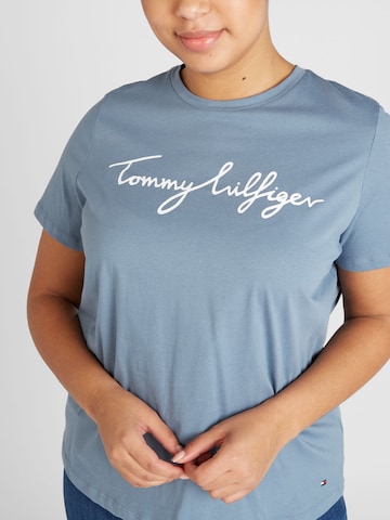 Tricou de la Tommy Hilfiger Curve pe albastru