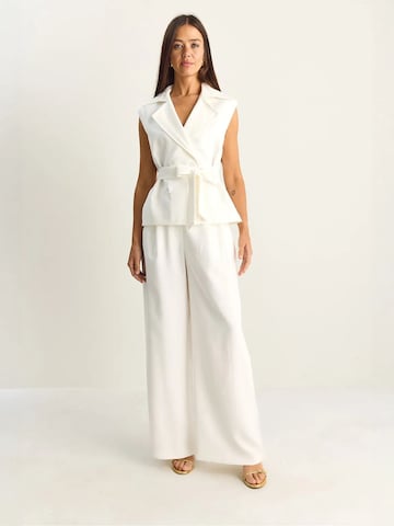 Pantalons de tailleur Bianco Lucci en blanc