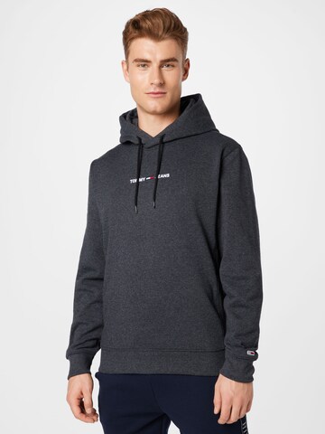 Tommy Jeans Sweatshirt 'Essential' in Black: front