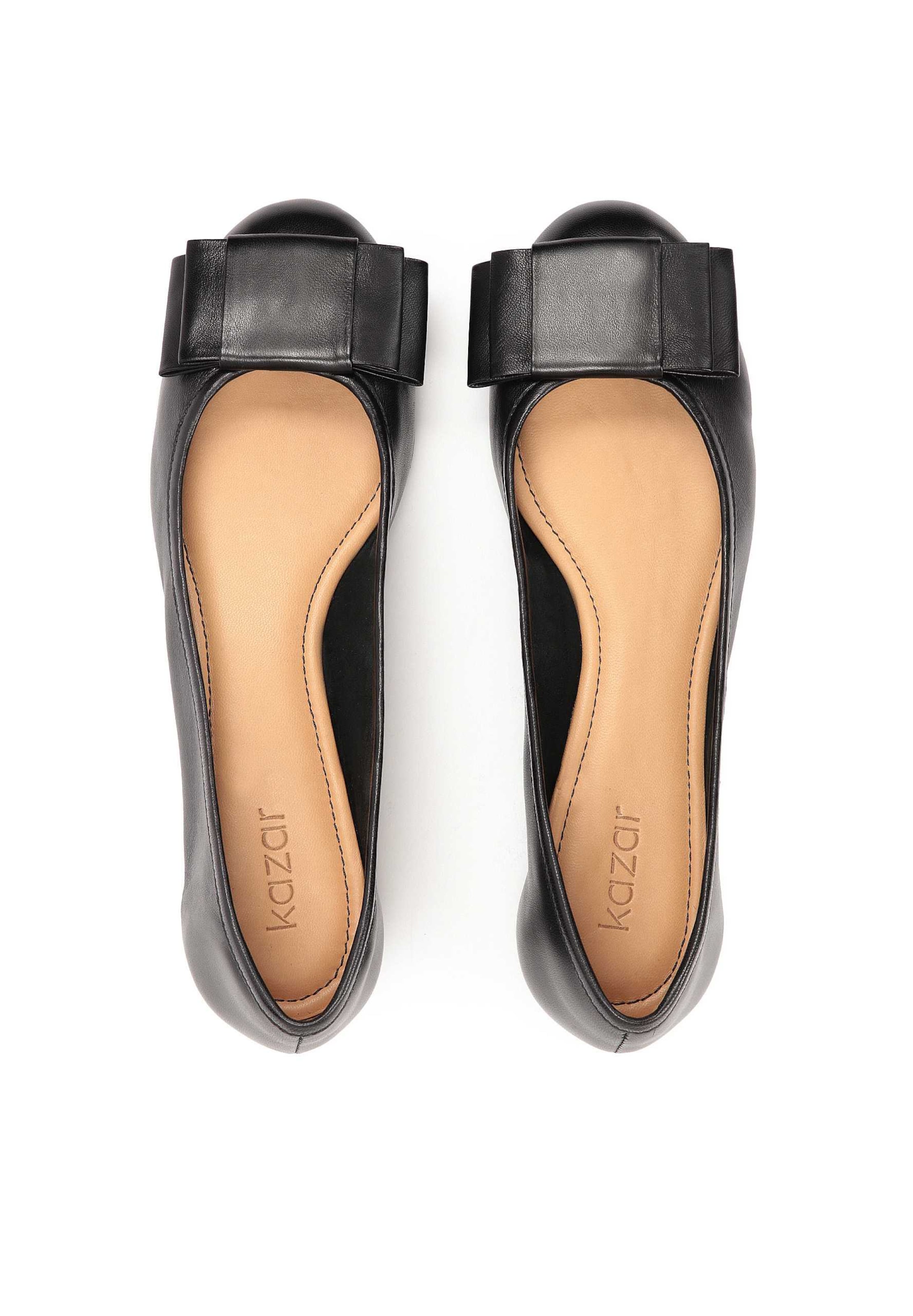 melns Kazar Balerīnas