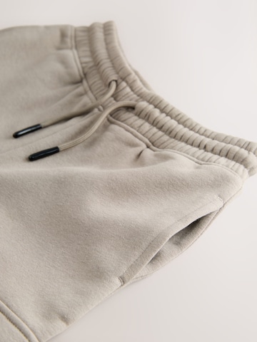 Next Tapered Hose in Grau