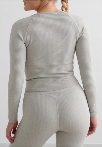 Cardigans de sport Aim'n en gris