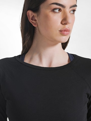 Maglietta 'FLAMME' di DEHA in nero