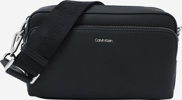 Sac à bandoulière Calvin Klein en noir : devant