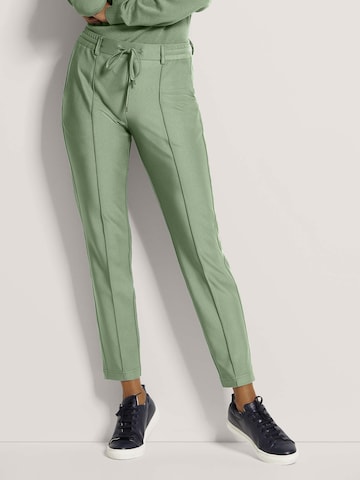Coupe slim Pantalon MADELEINE en vert : devant