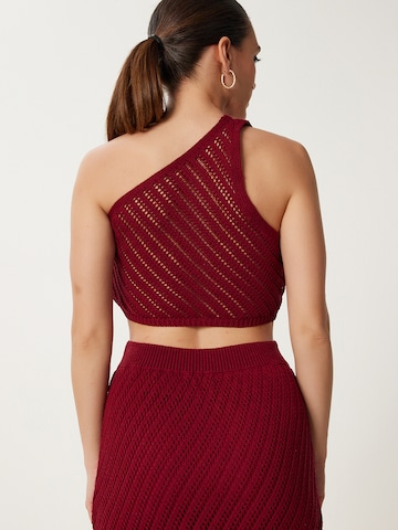 Costume Happiness İstanbul en rouge