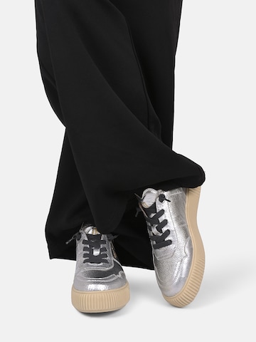 Crickit Sneakers laag ' OAKLI ' in Zilver: voorkant