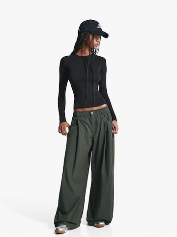 Bershka Koszulka w kolorze czarny