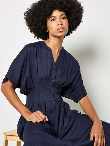 Apricot Dress ' ' in Blue