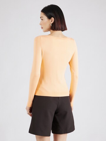 Pullover di COMMA in arancione