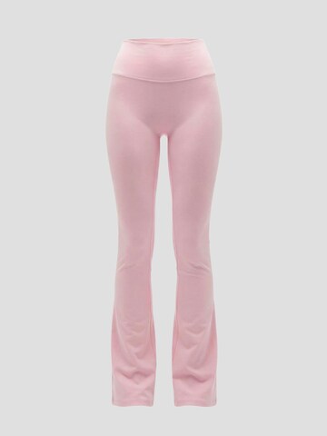 YO-GAYA Flared Leggings in Roze: voorkant