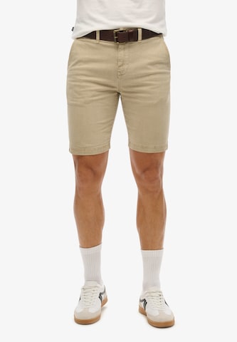 Superdry Regular Chino in Bruin: voorkant