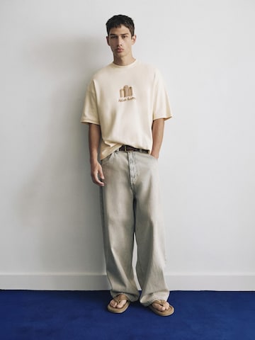 Pull&Bear Shirt in Beige: front