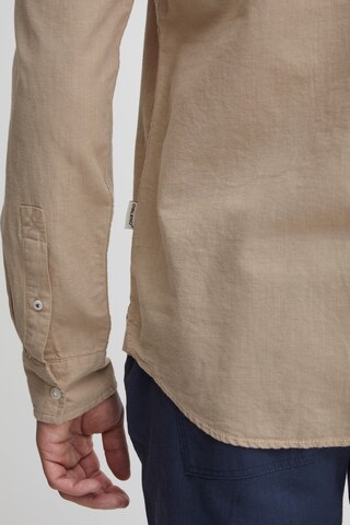 Coupe slim Chemise 'Sea Noos' BLEND en beige