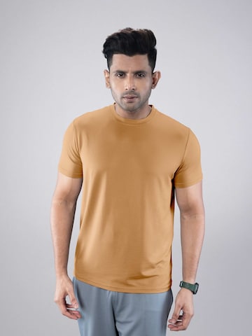 PANTONECLO - Camiseta funcional 'Pantoneclo Men's Gym Crew Neck Short Sleeve T-Shirt' en amarillo