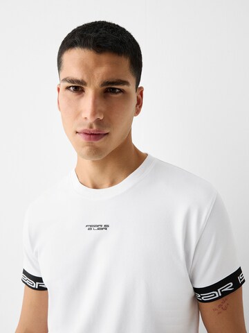 T-Shirt Bershka en blanc