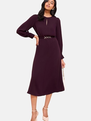 Friends Like These Kleid in Rot: Vorderseite