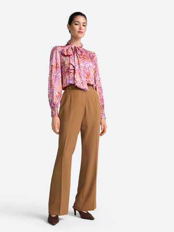 Regular Pantaloni cu dungă de la Rich & Royal pe maro