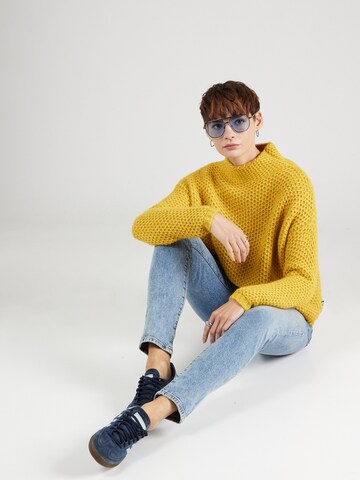 HUGO Sweater 'Safineyna' in Yellow