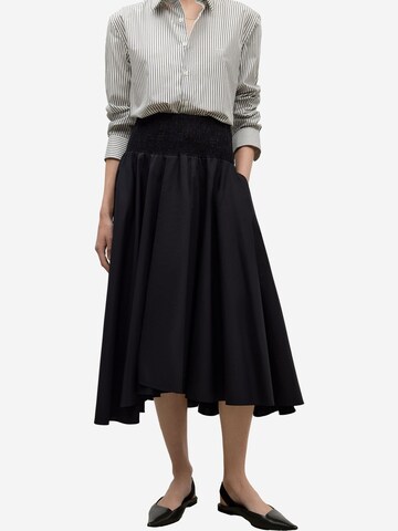 Adolfo Dominguez Skirt in Black