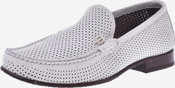 Baldinini Classic Flats in White: front