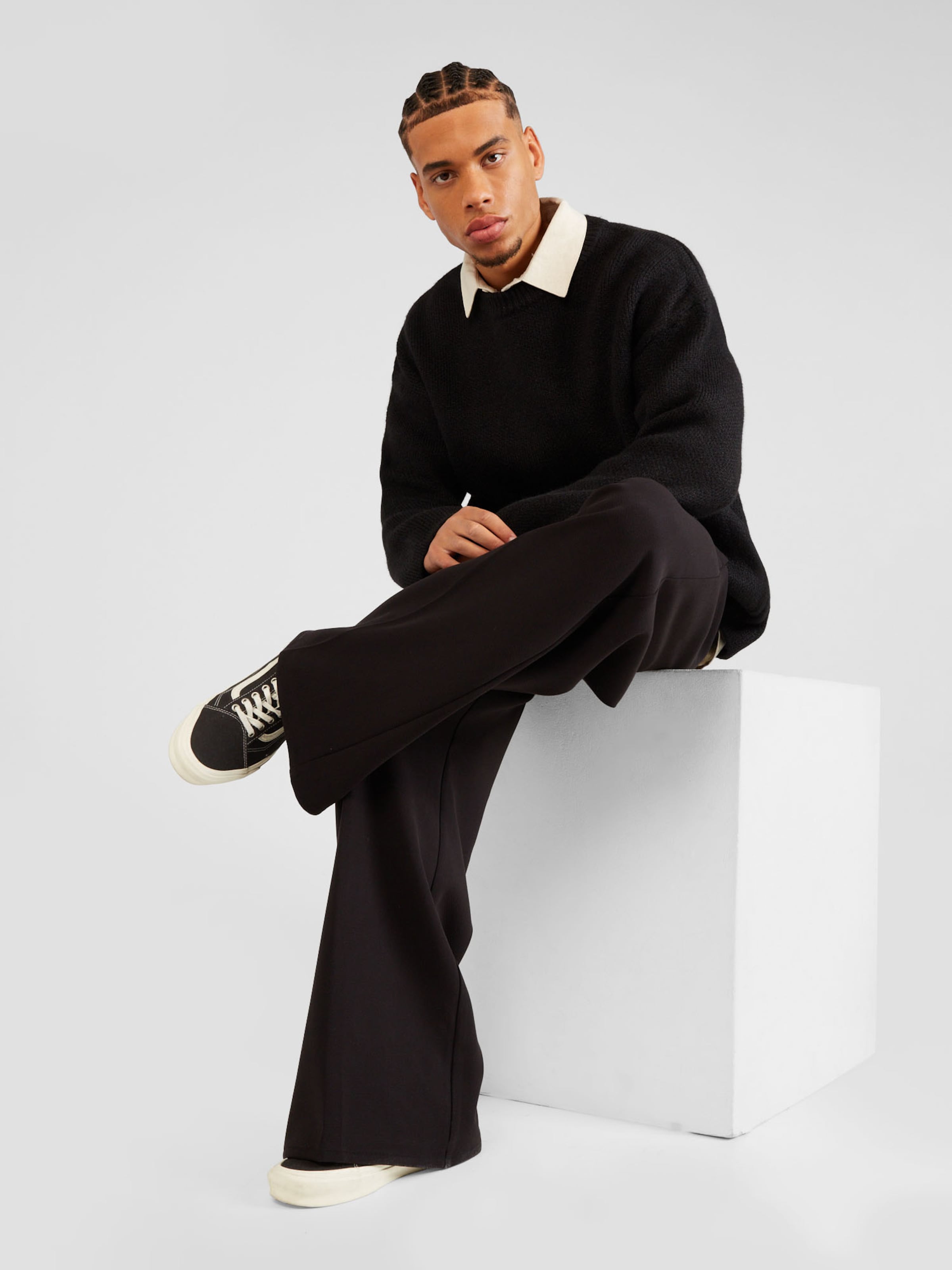 WEEKDAY Sweater 'Teo' in Black | ABOUT YOU