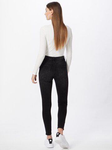 VERO MODA Skinny Farkut värissä musta