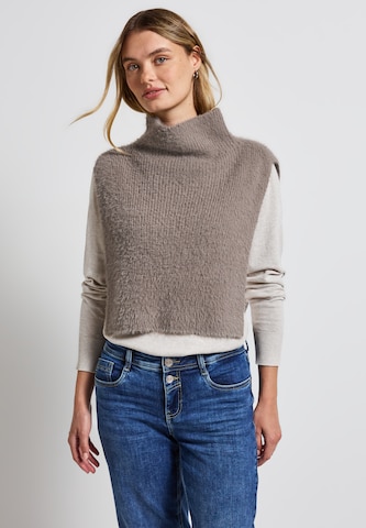 STREET ONE Cape in Brown: front