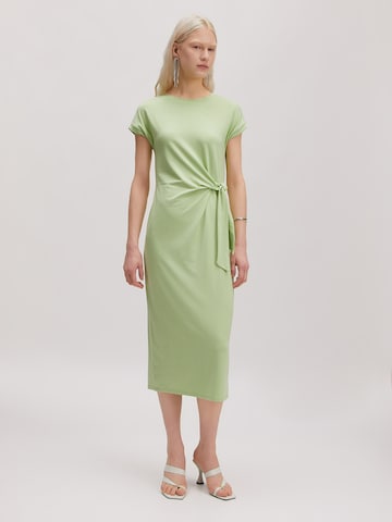 EDITED Cocktail dress 'Milla Dress' in Green: front