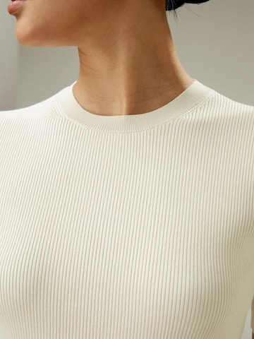 Lilysilk Shirt 'Essential Seidenstrick Oberteil' in Wit