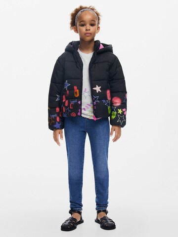 Veste d’hiver Desigual en noir : devant