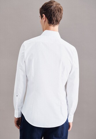 Coupe regular Chemise business SEIDENSTICKER en blanc